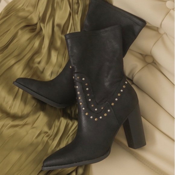 Few left! PARIS STUDDED HEELED BOOT - FAUX LEATHER BLACK - Picture 3 of 11